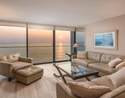 Two Bedroom Ocean Front Ocean Blvd Apartment