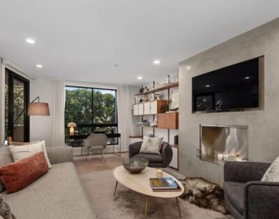 Elegant Two Bedroom Santa Monica Apartment